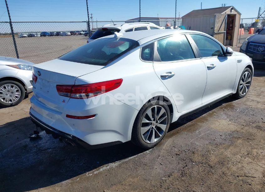 Photo 4 of 2019 Kia Optima S (VIN 5XXGT4L39KG296267)