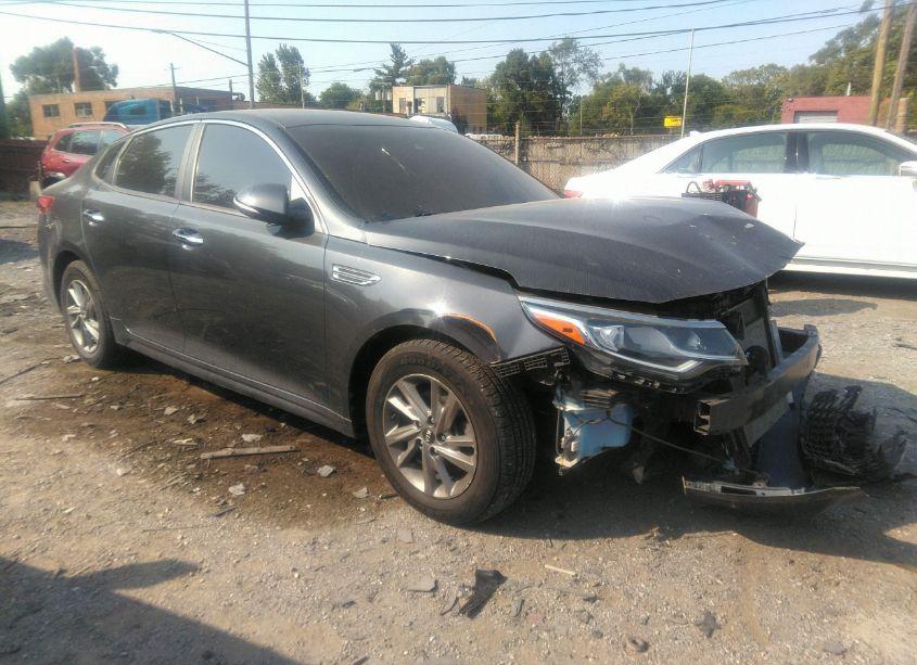 2019 Kia Optima LX (VIN 5XXGT4L39KG298844) main photo