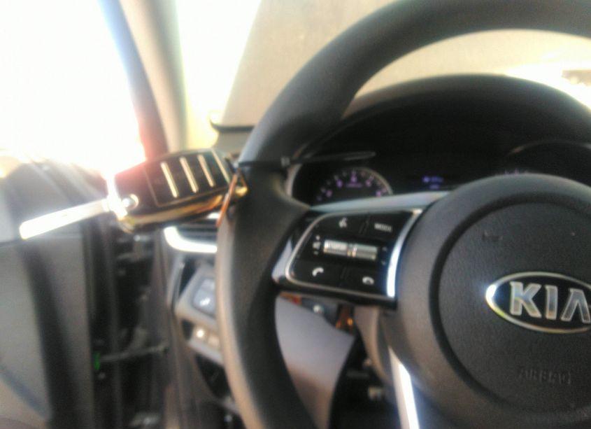 Photo 11 of 2019 Kia Optima LX (VIN 5XXGT4L39KG298844)