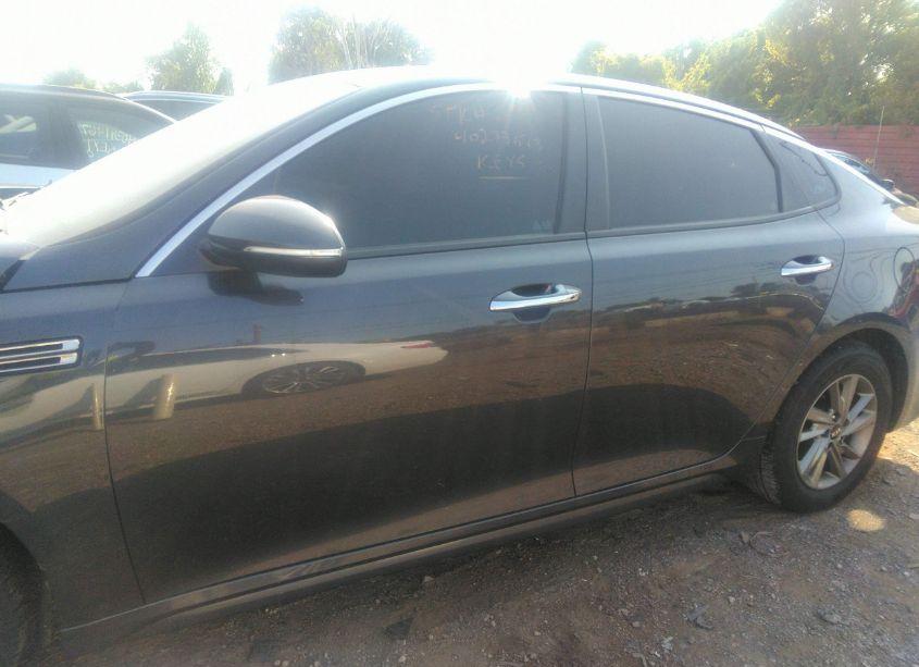 Photo 14 of 2019 Kia Optima LX (VIN 5XXGT4L39KG298844)