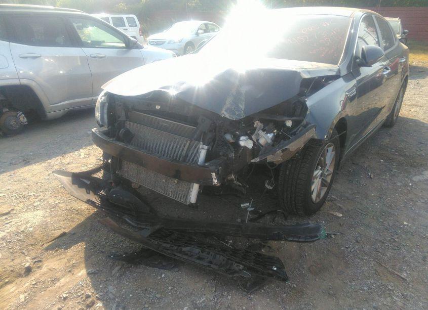 Photo 6 of 2019 Kia Optima LX (VIN 5XXGT4L39KG298844)