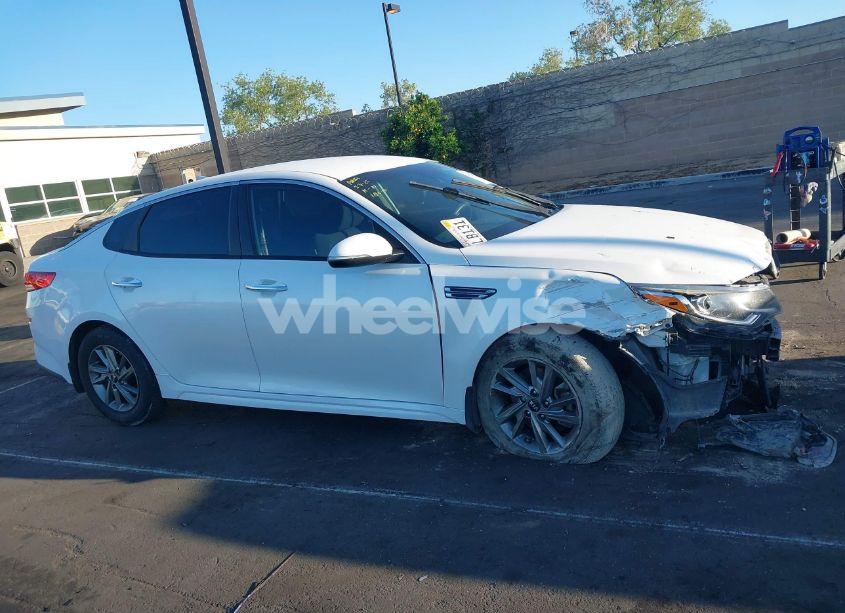 Photo 13 of 2019 Kia Optima LX (VIN 5XXGT4L39KG311785)