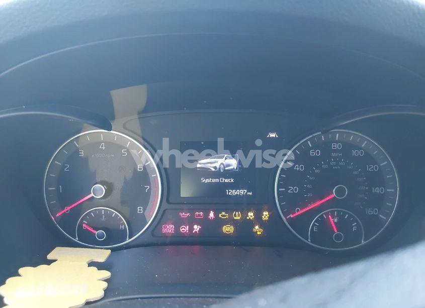 Photo 7 of 2019 Kia Optima LX (VIN 5XXGT4L39KG311785)