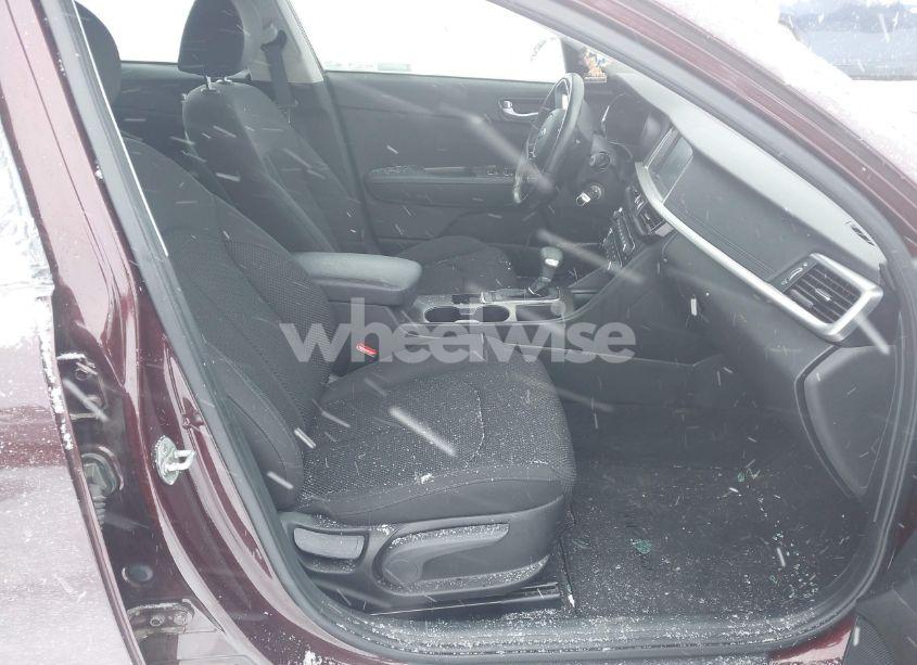 Photo 5 of 2019 Kia Optima LX (VIN 5XXGT4L39KG323600)