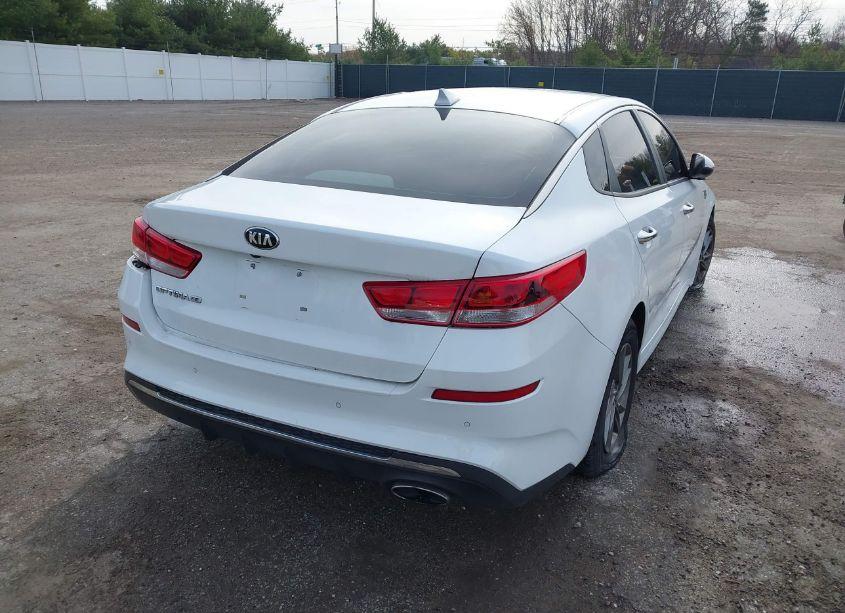 Photo 4 of 2019 Kia Optima LX (VIN 5XXGT4L39KG323743)