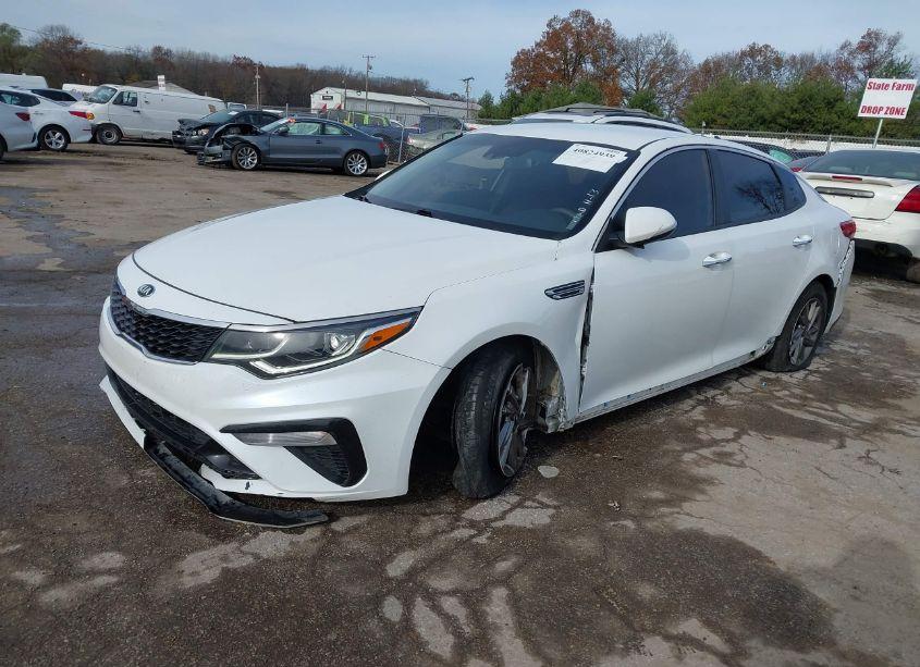 Photo 6 of 2019 Kia Optima LX (VIN 5XXGT4L39KG323743)