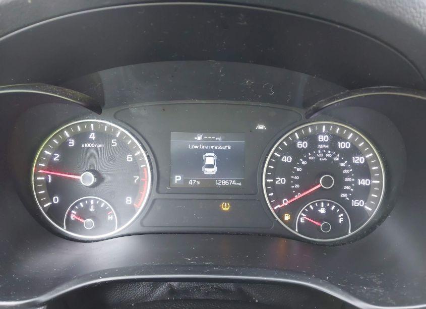 Photo 7 of 2019 Kia Optima LX (VIN 5XXGT4L39KG323743)