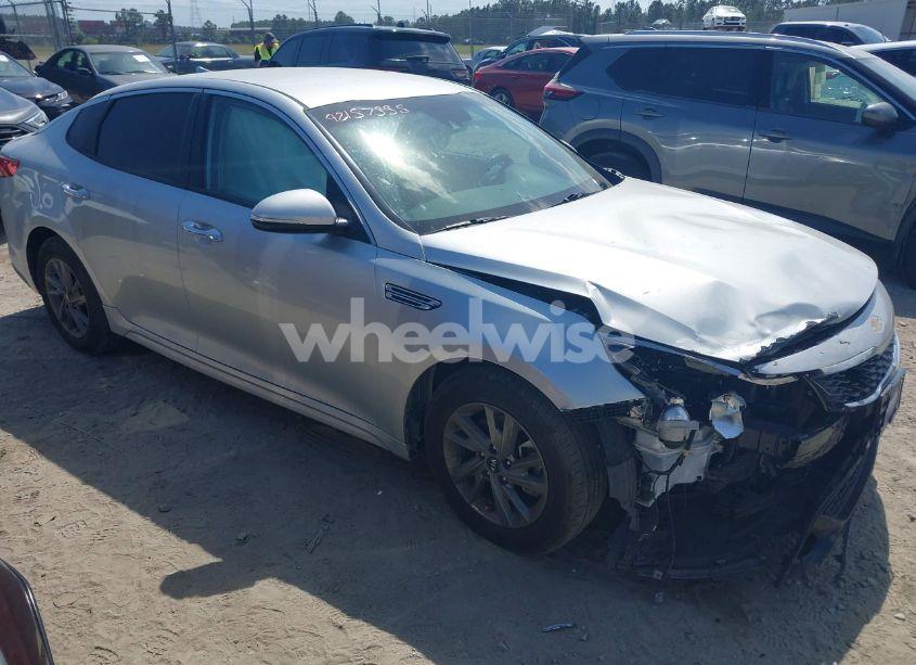 2019 Kia Optima LX (VIN 5XXGT4L39KG340865) main photo