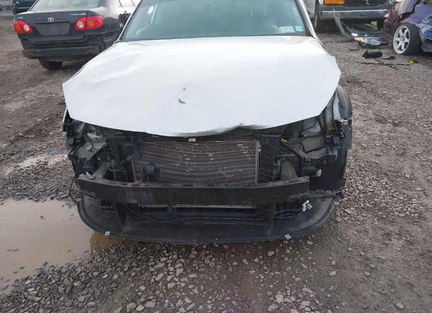 Photo 12 of 2019 Kia Optima LX (VIN 5XXGT4L39KG340896)