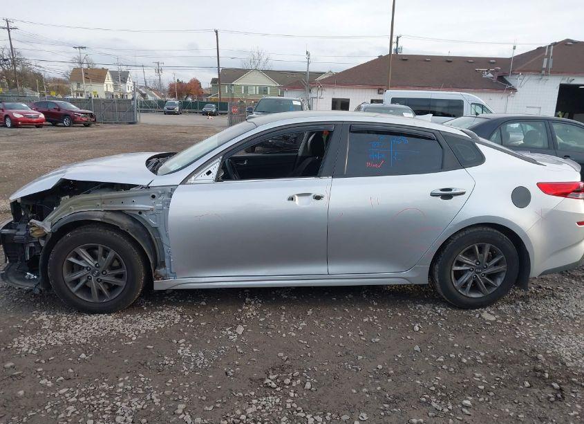 Photo 14 of 2019 Kia Optima LX (VIN 5XXGT4L39KG340896)