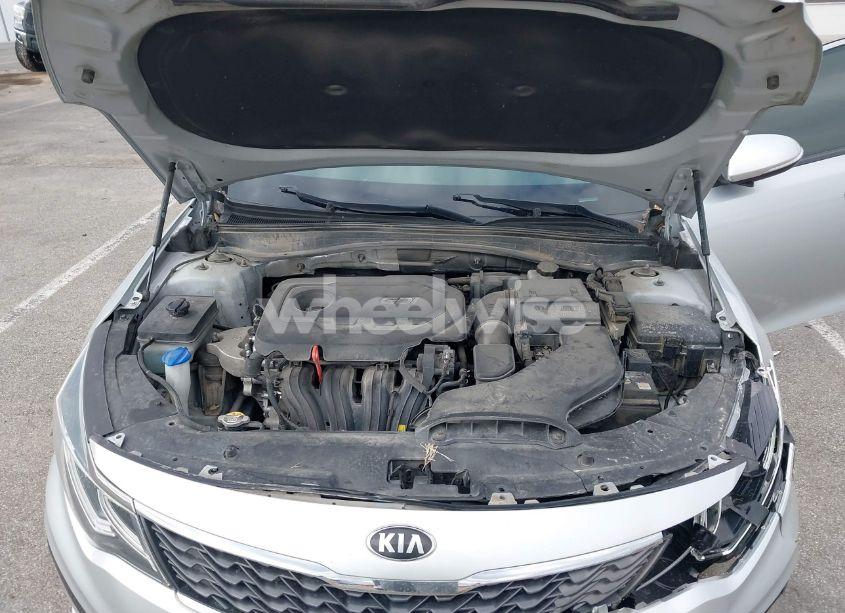 Photo 10 of 2019 Kia Optima LX (VIN 5XXGT4L39KG341935)