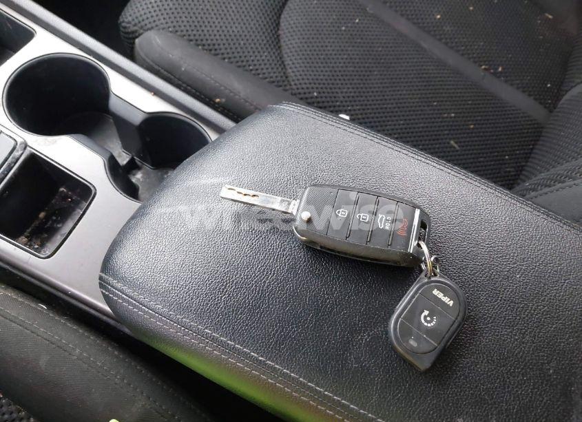 Photo 11 of 2019 Kia Optima LX (VIN 5XXGT4L39KG341935)