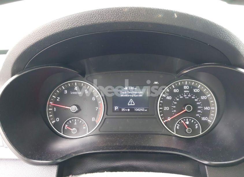 Photo 7 of 2019 Kia Optima LX (VIN 5XXGT4L39KG341935)