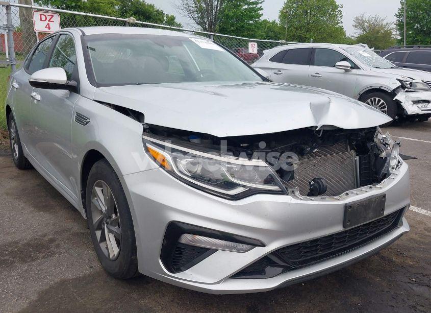 2019 Kia Optima LX (VIN 5XXGT4L39KG350246) main photo