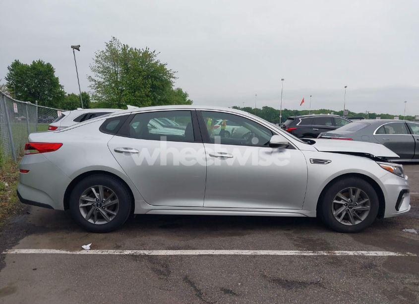 Photo 14 of 2019 Kia Optima LX (VIN 5XXGT4L39KG350246)