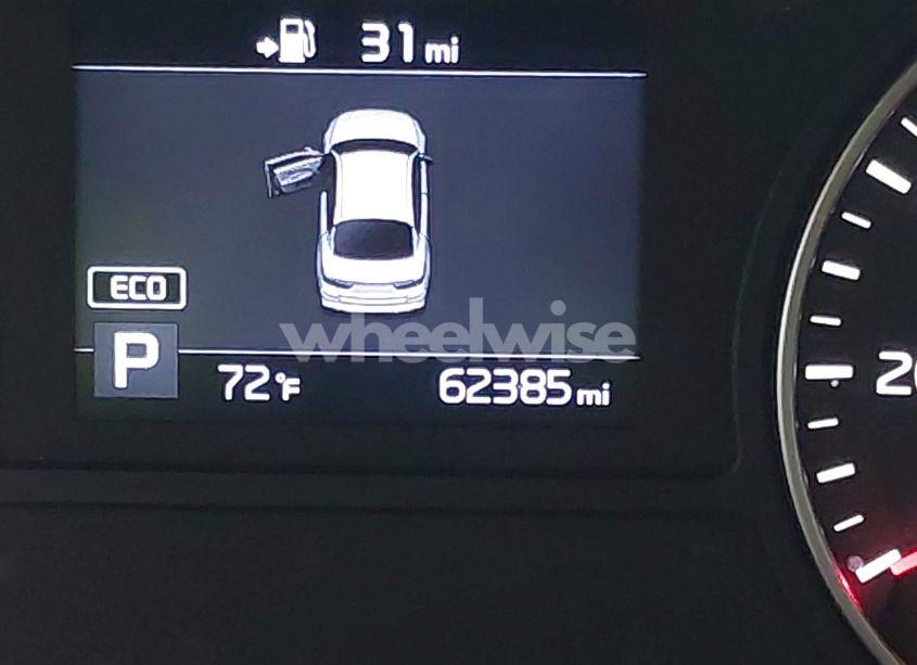 Photo 16 of 2019 Kia Optima LX (VIN 5XXGT4L39KG350246)