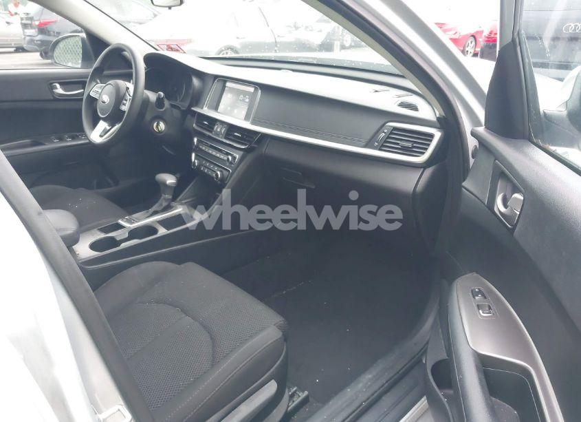 Photo 5 of 2019 Kia Optima LX (VIN 5XXGT4L39KG350246)