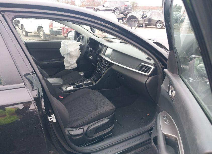 Photo 5 of 2019 Kia Optima LX (VIN 5XXGT4L39KG352613)