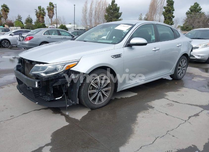 Photo 2 of 2019 Kia Optima LX (VIN 5XXGT4L39KG368570)