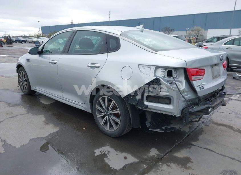 Photo 3 of 2019 Kia Optima LX (VIN 5XXGT4L39KG368570)