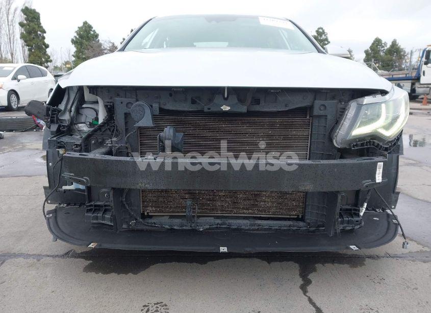 Photo 6 of 2019 Kia Optima LX (VIN 5XXGT4L39KG368570)