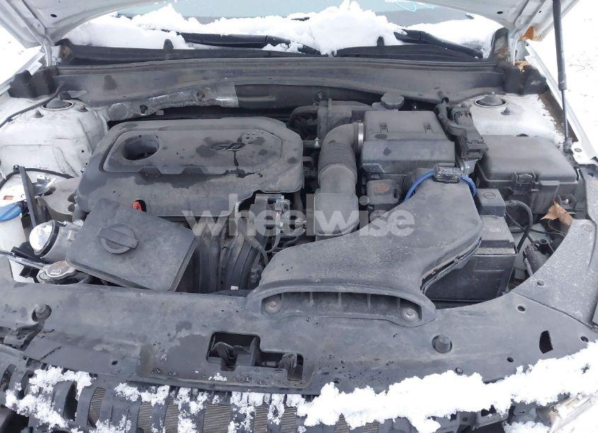 Photo 10 of 2019 Kia Optima LX (VIN 5XXGT4L39KG370111)