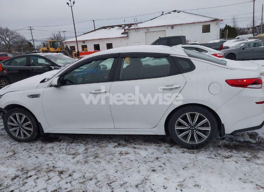 Photo 14 of 2019 Kia Optima LX (VIN 5XXGT4L39KG370111)