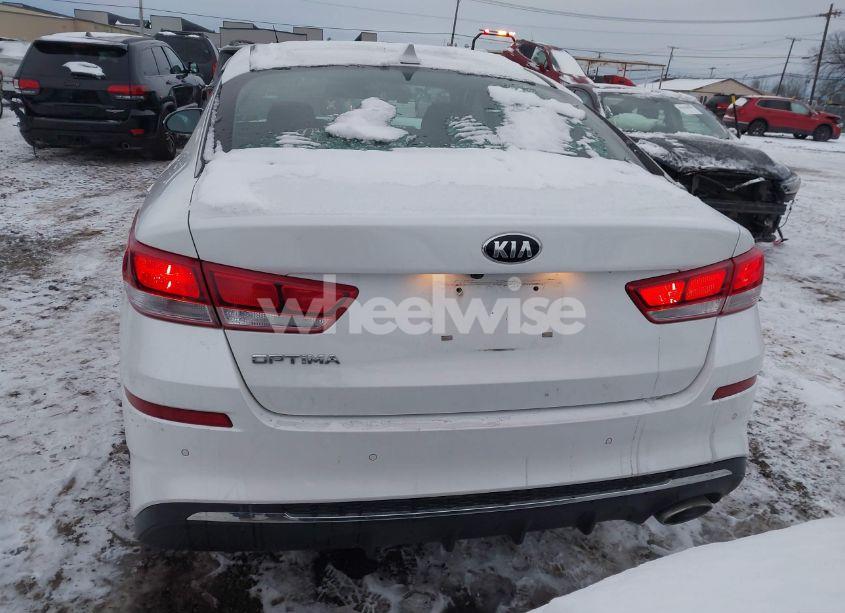 Photo 16 of 2019 Kia Optima LX (VIN 5XXGT4L39KG370111)