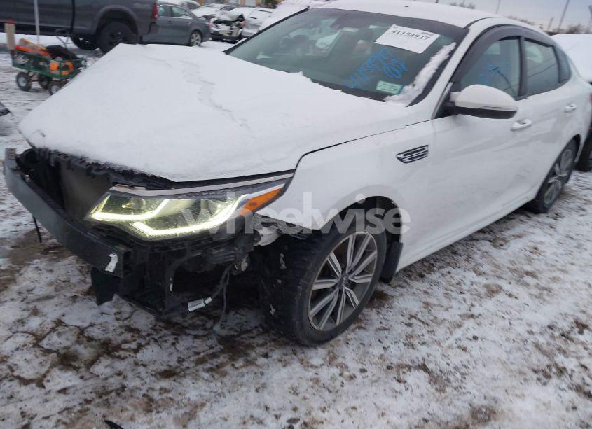 Photo 2 of 2019 Kia Optima LX (VIN 5XXGT4L39KG370111)