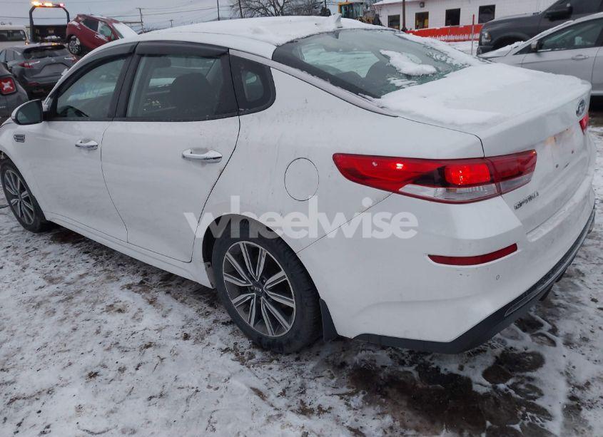 Photo 3 of 2019 Kia Optima LX (VIN 5XXGT4L39KG370111)