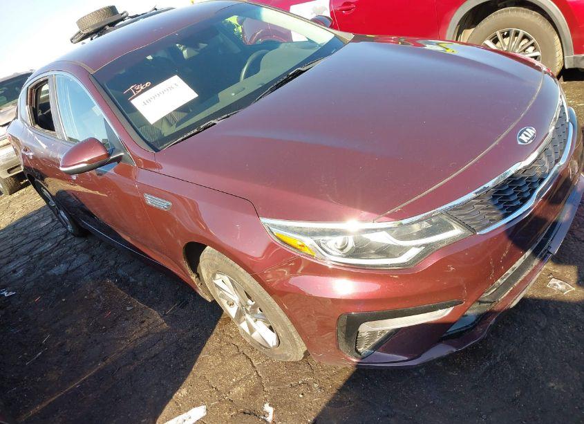 2019 Kia Optima LX (VIN 5XXGT4L39KG377852) main photo