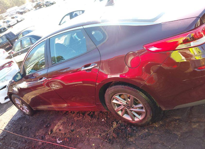 Photo 13 of 2019 Kia Optima LX (VIN 5XXGT4L39KG377852)