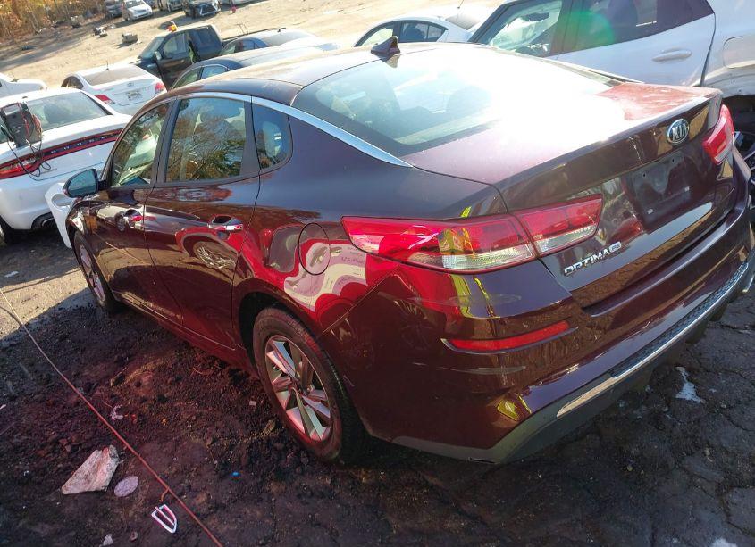 Photo 3 of 2019 Kia Optima LX (VIN 5XXGT4L39KG377852)