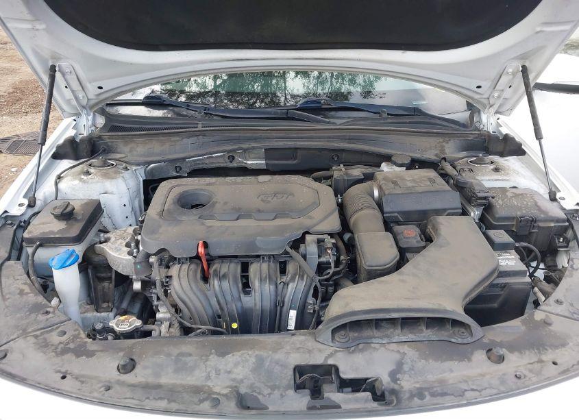 Photo 10 of 2020 Kia Optima LX (VIN 5XXGT4L39LG402735)