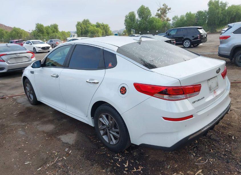 Photo 3 of 2020 Kia Optima LX (VIN 5XXGT4L39LG402735)