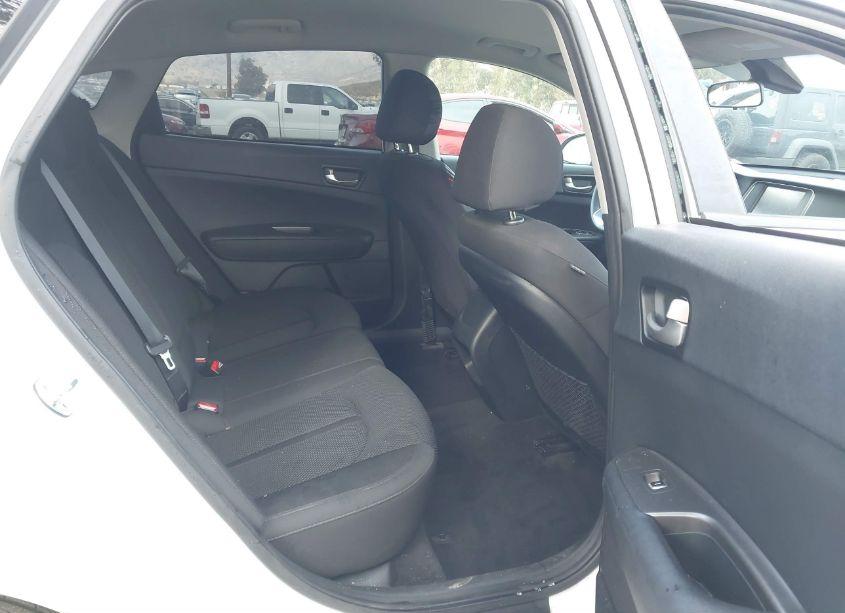 Photo 8 of 2020 Kia Optima LX (VIN 5XXGT4L39LG402735)