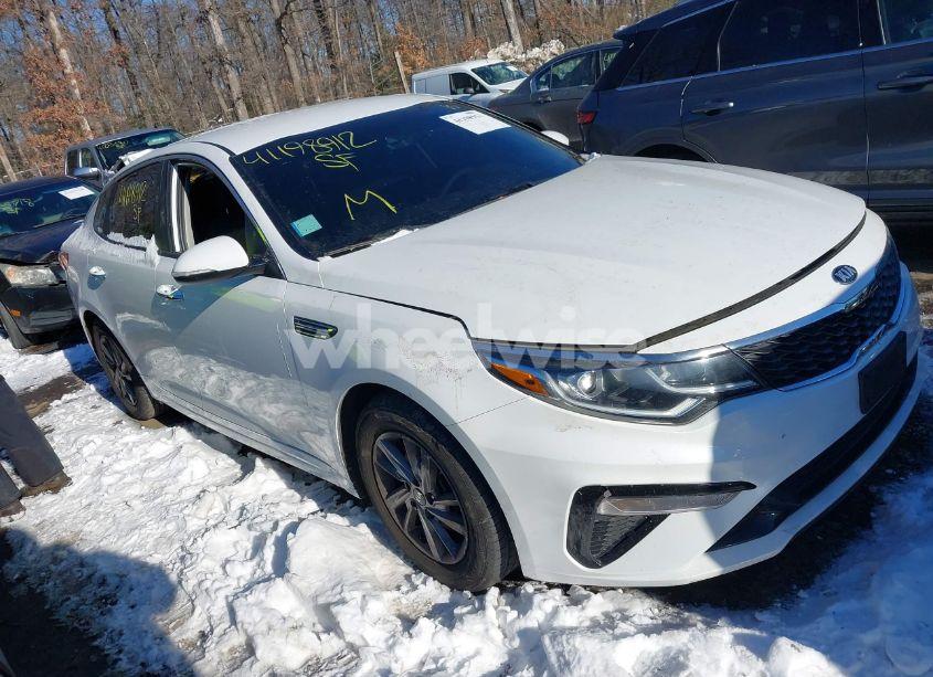 2020 Kia Optima LX (VIN 5XXGT4L39LG416635) main photo