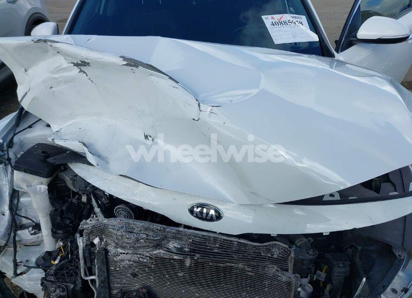 Photo 10 of 2020 Kia Optima S (VIN 5XXGT4L39LG416716)