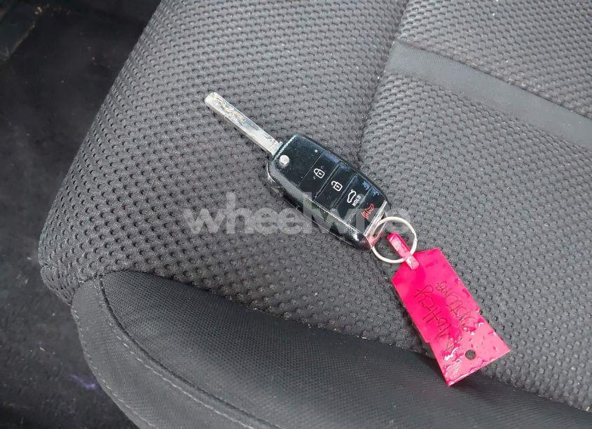 Photo 11 of 2020 Kia Optima LX (VIN 5XXGT4L39LG430115)