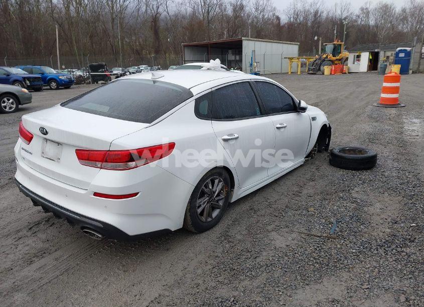 Photo 4 of 2020 Kia Optima LX (VIN 5XXGT4L39LG430115)