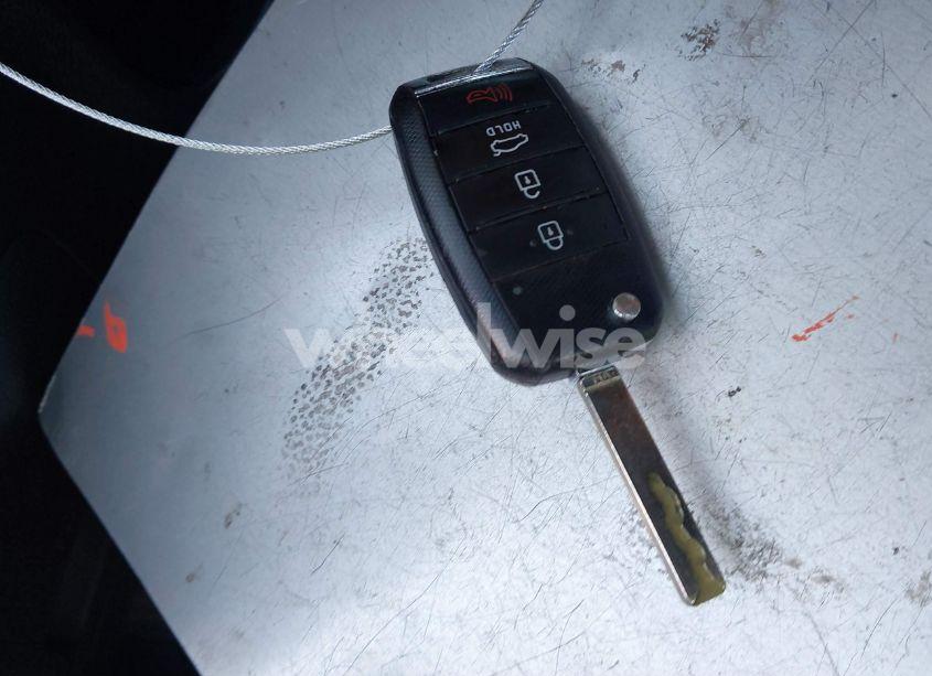 Photo 11 of 2020 Kia Optima LX (VIN 5XXGT4L39LG434312)