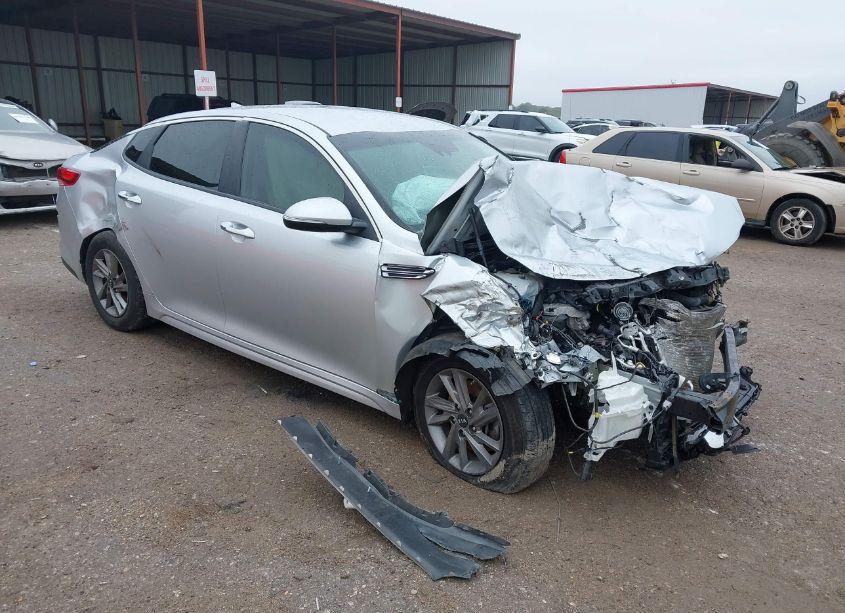 2020 Kia Optima LX (VIN 5XXGT4L39LG442331) main photo