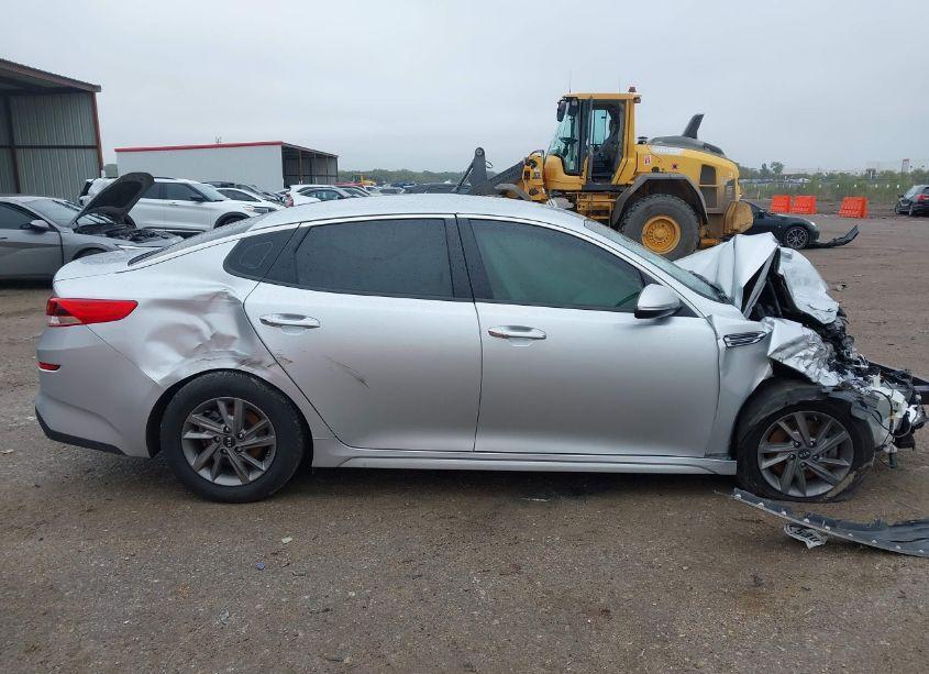 Photo 13 of 2020 Kia Optima LX (VIN 5XXGT4L39LG442331)
