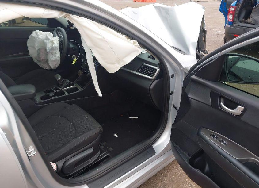 Photo 5 of 2020 Kia Optima LX (VIN 5XXGT4L39LG442331)