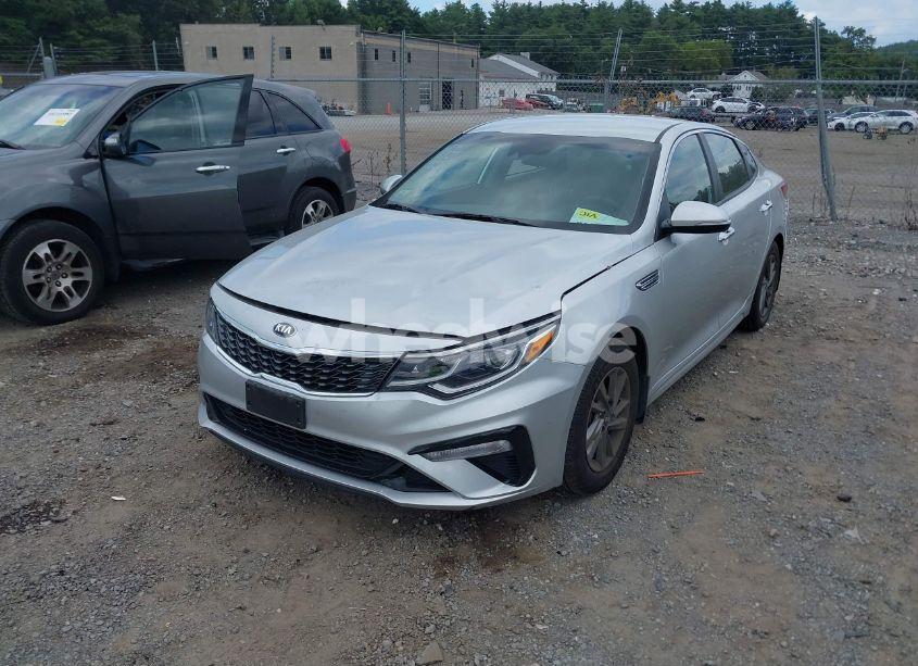 Photo 2 of 2020 Kia Optima LX (VIN 5XXGT4L39LG451465)