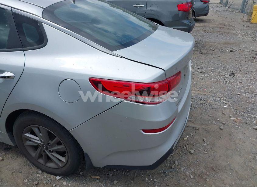 Photo 6 of 2020 Kia Optima LX (VIN 5XXGT4L39LG451465)