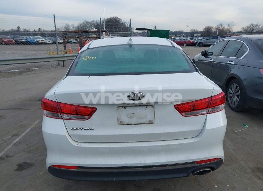 Photo 16 of 2016 Kia Optima LX (VIN 5XXGT4L3XGG001751)
