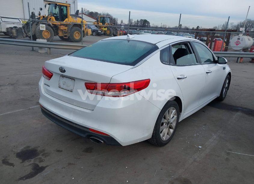 Photo 4 of 2016 Kia Optima LX (VIN 5XXGT4L3XGG001751)