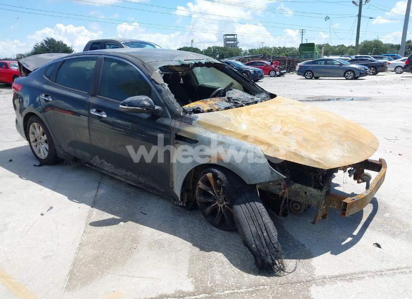 2016 Kia Optima LX (VIN 5XXGT4L3XGG007016) main photo