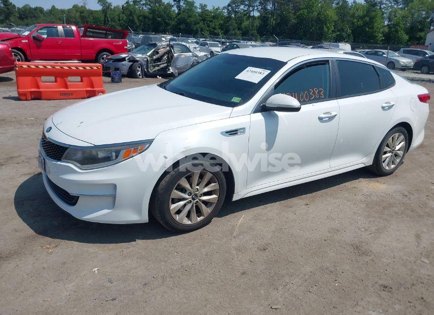 Photo 2 of 2016 Kia Optima LX (VIN 5XXGT4L3XGG009882)